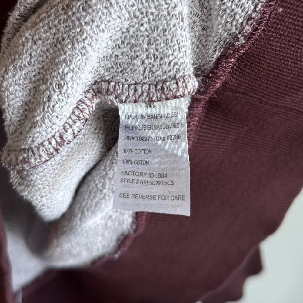 Rogue State Red Cotton Pullover Sweater Size Medium - Picture 5 of 6